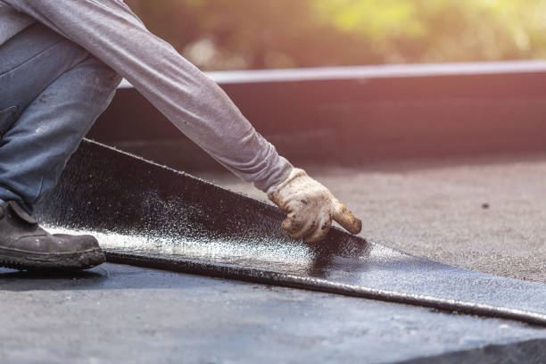 Professional Vapor Barrier Installation technician working in Leslie, MI